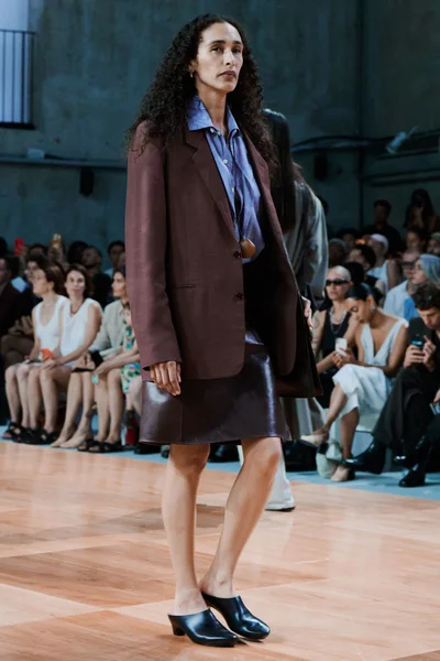 Look 23